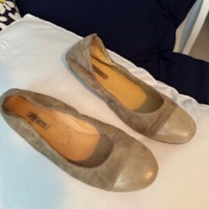 Paul Green Suede Ballet Flats